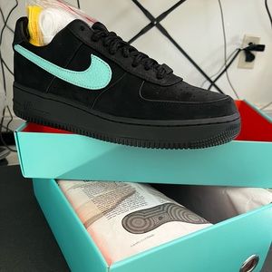 Nike Air Force 1 X Tiffany & Co. 1837
